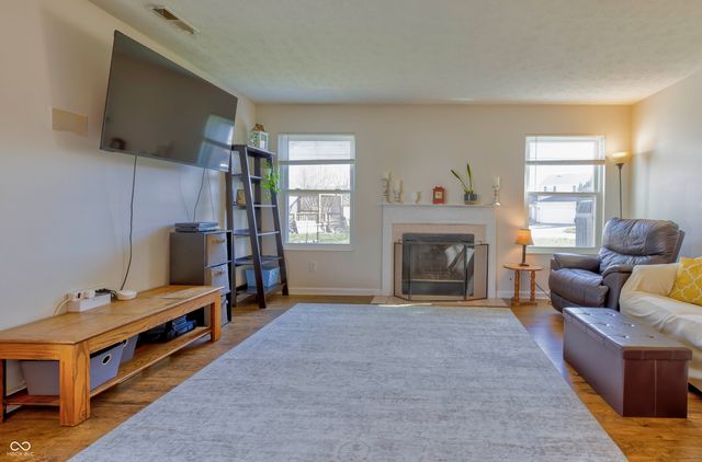 17872 Grassy Knoll Drive, Westfield, IN 46074