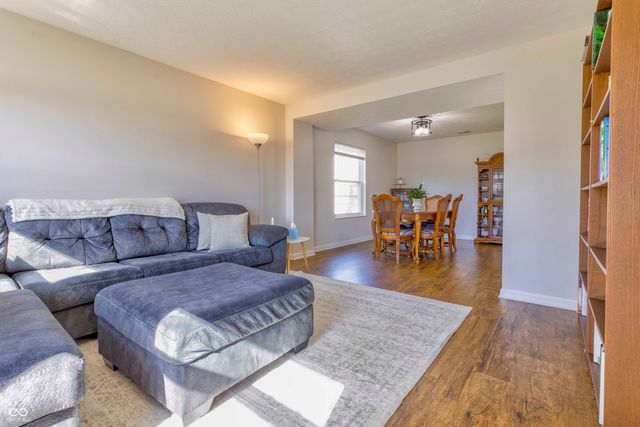 17872 Grassy Knoll Drive, Westfield, IN 46074