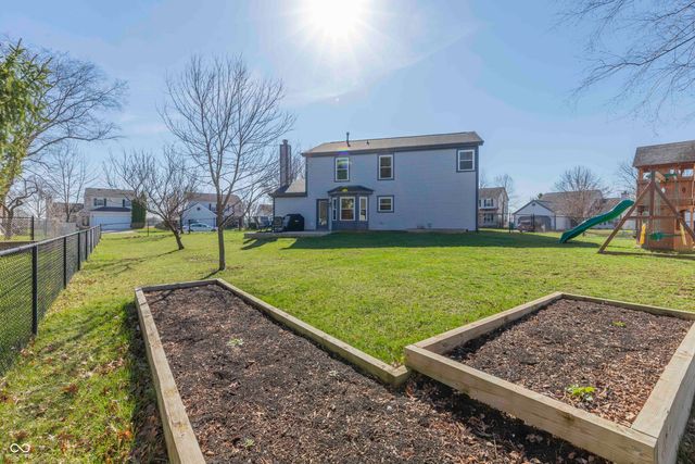 17872 Grassy Knoll Drive, Westfield, IN 46074