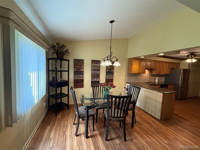 730 Country Club Dr Drive 36, Saint Clair Shores, MI 48082