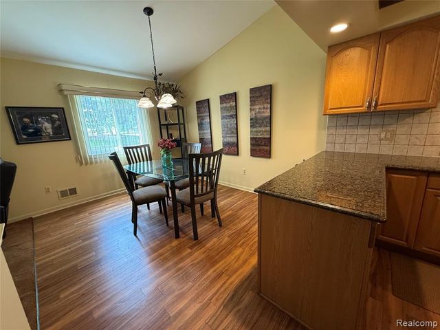 730 Country Club Dr Drive 36, Saint Clair Shores, MI 48082