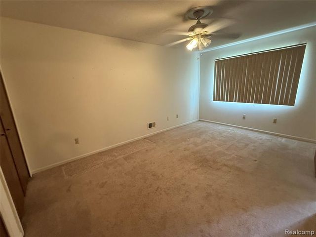 730 Country Club Dr Drive 36, Saint Clair Shores, MI 48082