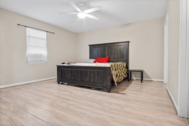 3030 Twin Creek Dr, Corpus Christi, TX 78414