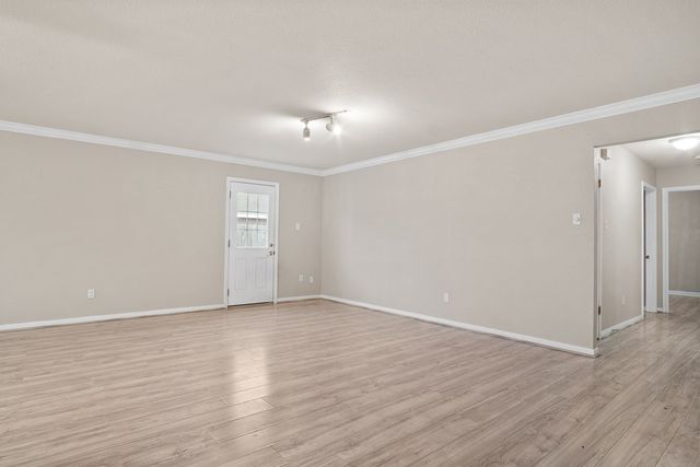 3030 Twin Creek Dr, Corpus Christi, TX 78414
