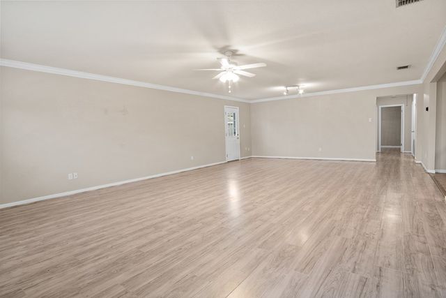 3030 Twin Creek Dr, Corpus Christi, TX 78414