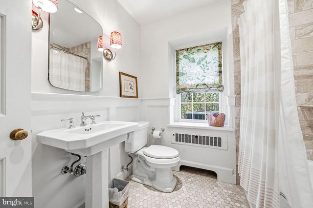 828 BLACK ROCK RD, Gladwyne, PA 19035