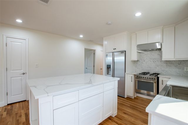 2220 Housley Drive, Dallas, TX 75228