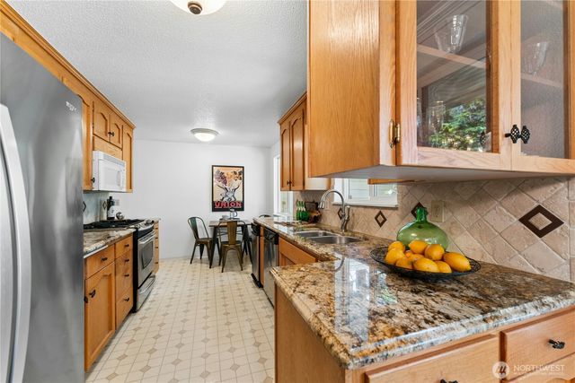 14321 Duryea Lane S, Tacoma, WA 98444