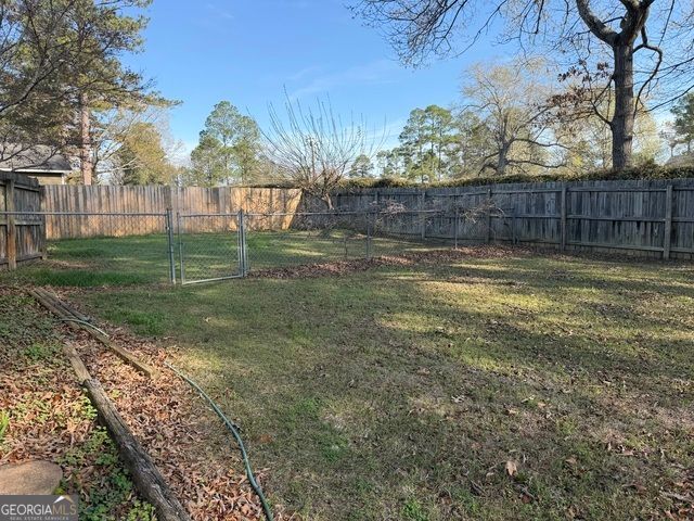 206 Ridge Circle, Dublin, GA 31021