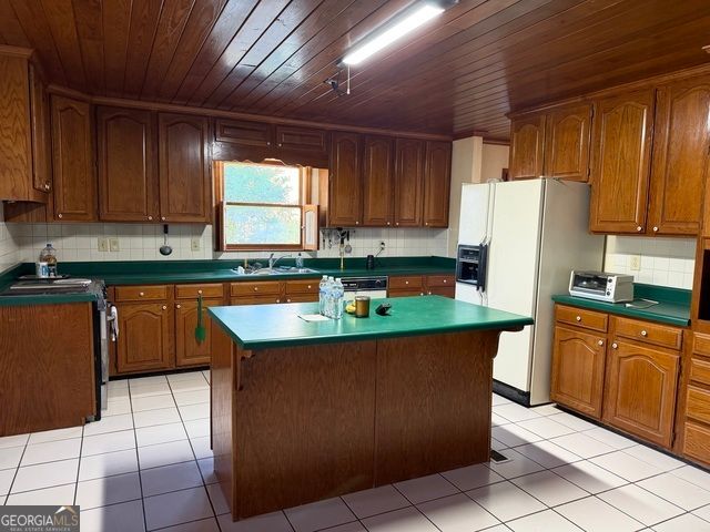 206 Ridge Circle, Dublin, GA 31021