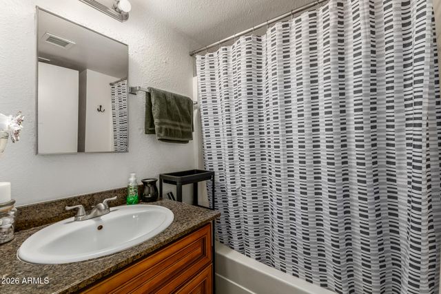 2530 N 58TH Avenue, Phoenix, AZ 85035