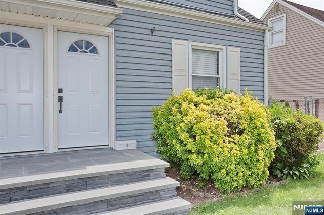 22 Falmouth Avenue 2, Elmwood Park, NJ 07407