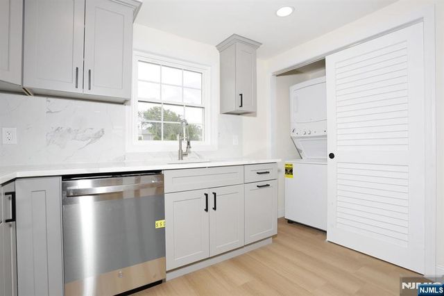 22 Falmouth Avenue 2, Elmwood Park, NJ 07407