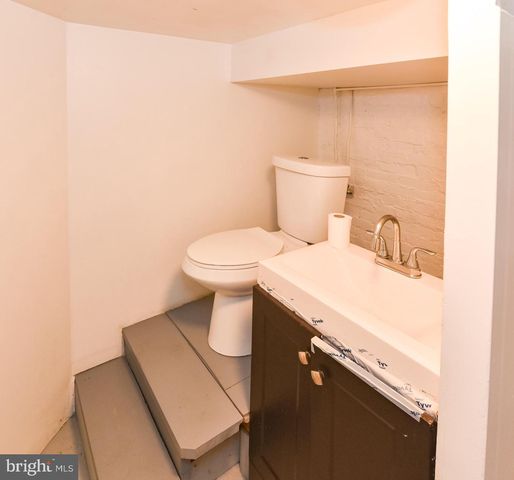 516 S HIGHLAND AVE, Baltimore, MD 21224