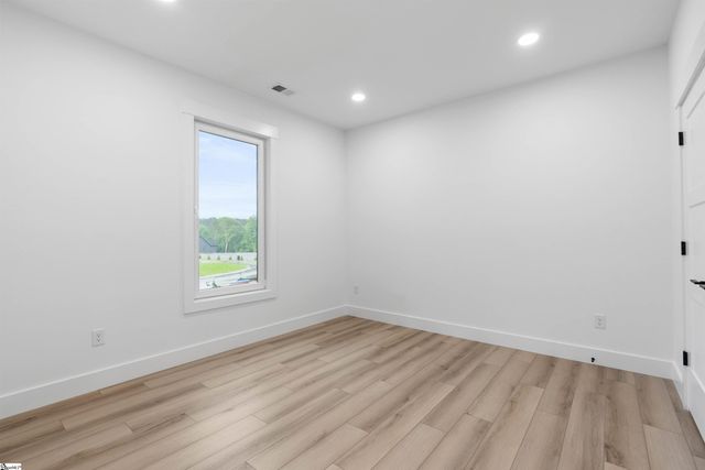 734 New South Court, Wellford, SC 29385