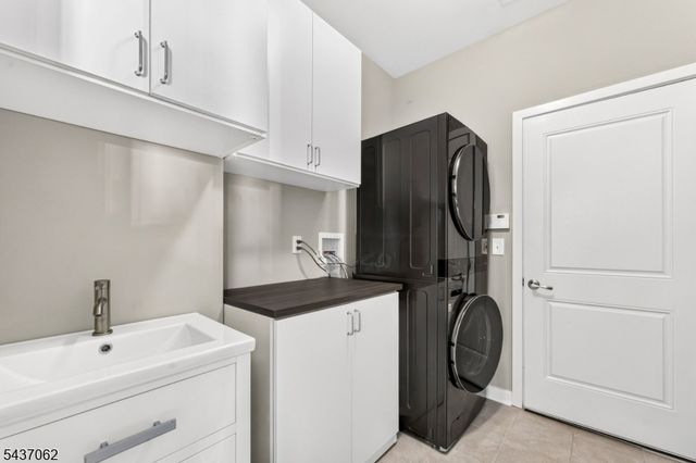29 Norton Rd, Hillsborough Twp., NJ 08844