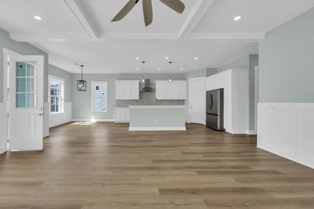 868 Crystal Water Way, Myrtle Beach, SC 29579