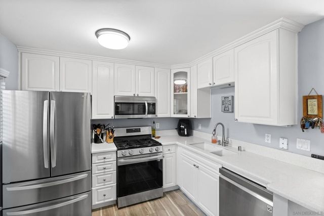 4950 Coronado 2, San Diego, CA 92107