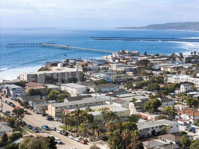 4950 Coronado 2, San Diego, CA 92107