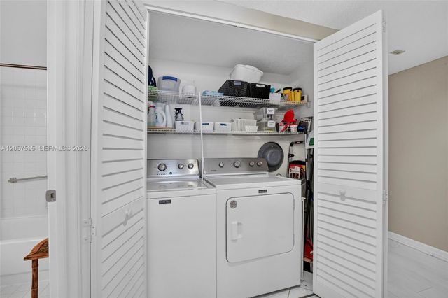 7449 N Devon Drive 207, Tamarac, FL 33321