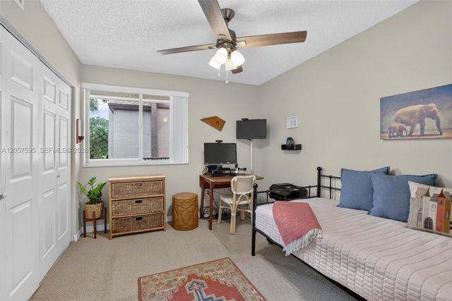 7449 N Devon Drive 207, Tamarac, FL 33321