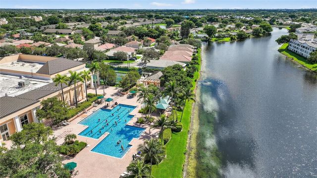 7449 N Devon Drive 207, Tamarac, FL 33321