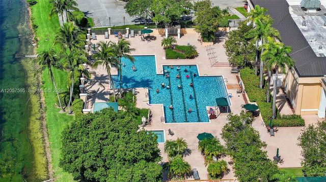 7449 N Devon Drive 207, Tamarac, FL 33321