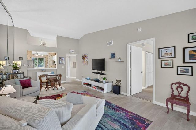 7449 N Devon Drive 207, Tamarac, FL 33321