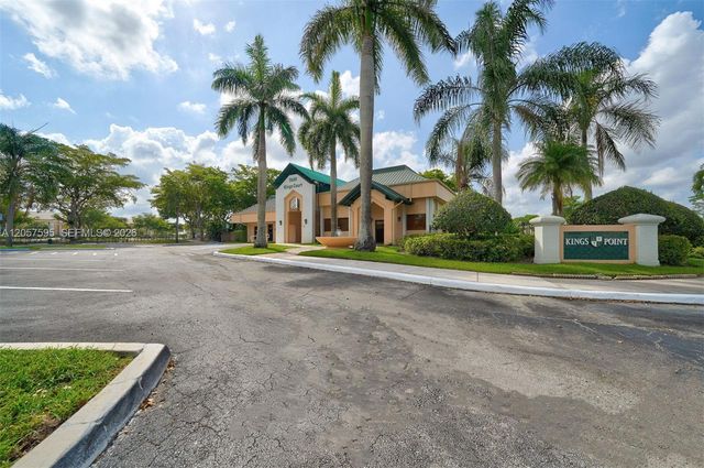 7449 N Devon Drive 207, Tamarac, FL 33321