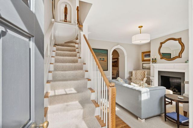 6 Saint Michaels Alley, Charleston, SC 29401