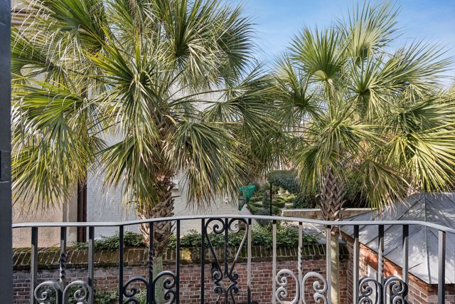 6 Saint Michaels Alley, Charleston, SC 29401