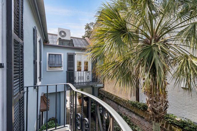 6 Saint Michaels Alley, Charleston, SC 29401