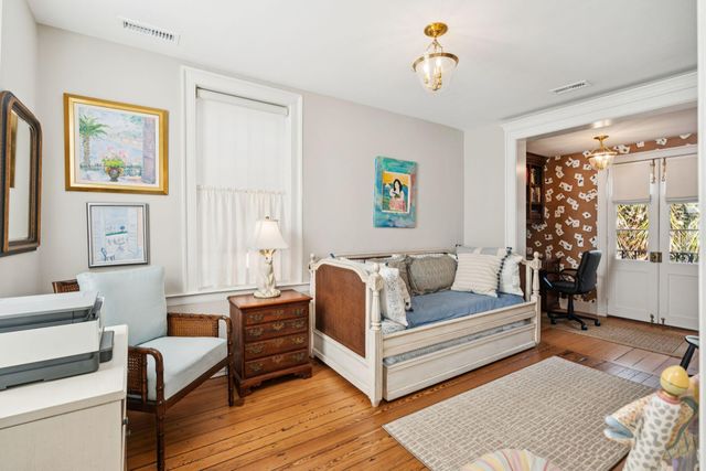 6 Saint Michaels Alley, Charleston, SC 29401