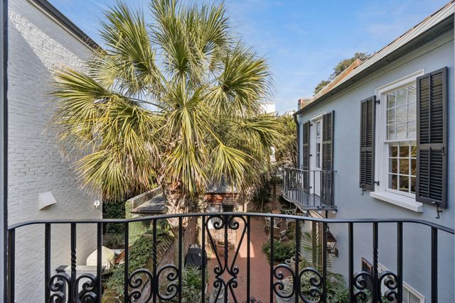 6 Saint Michaels Alley, Charleston, SC 29401