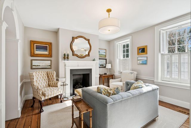 6 Saint Michaels Alley, Charleston, SC 29401