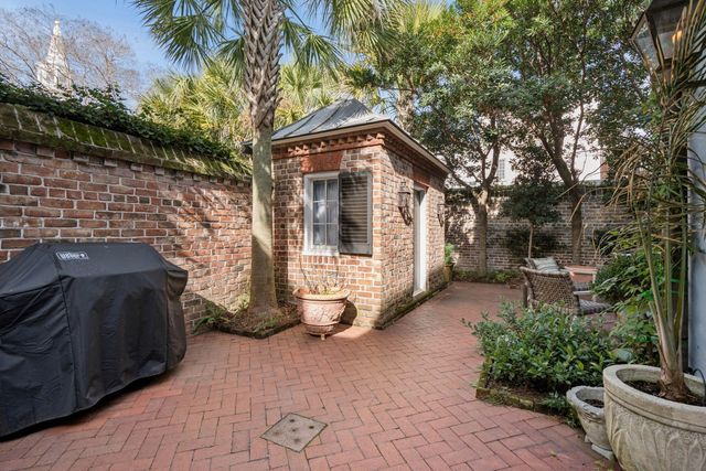 6 Saint Michaels Alley, Charleston, SC 29401