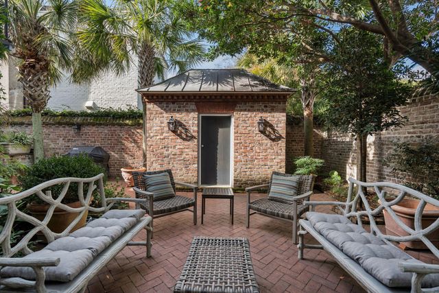 6 Saint Michaels Alley, Charleston, SC 29401