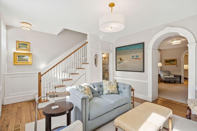 6 Saint Michaels Alley, Charleston, SC 29401