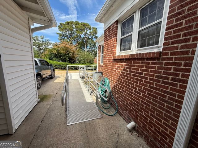 326 Parkway Drive, Thomaston, GA 30286