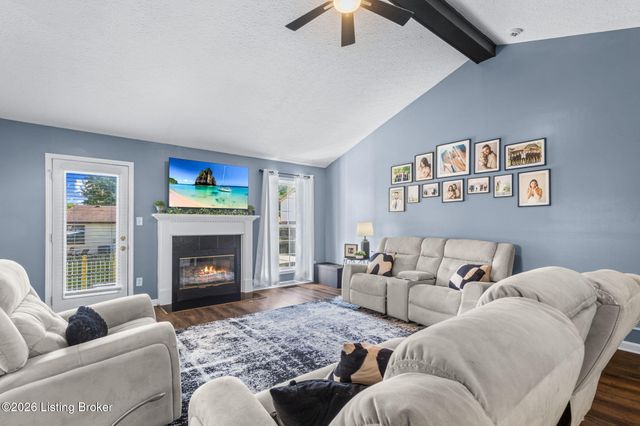 441 Justin Trail, Mt Washington, KY 40047