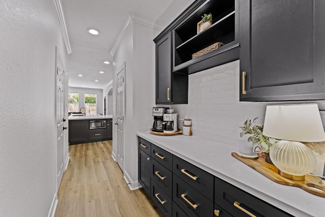 1627 Hill Spring Drive, Sugar Land, TX 77479