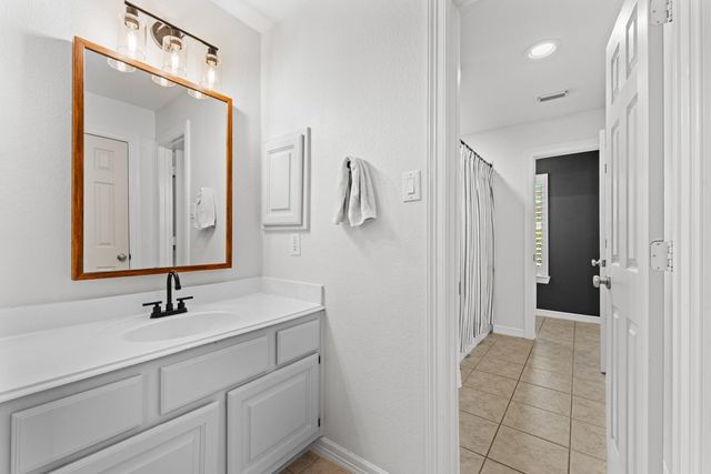 1627 Hill Spring Drive, Sugar Land, TX 77479