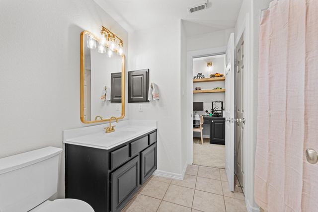 1627 Hill Spring Drive, Sugar Land, TX 77479