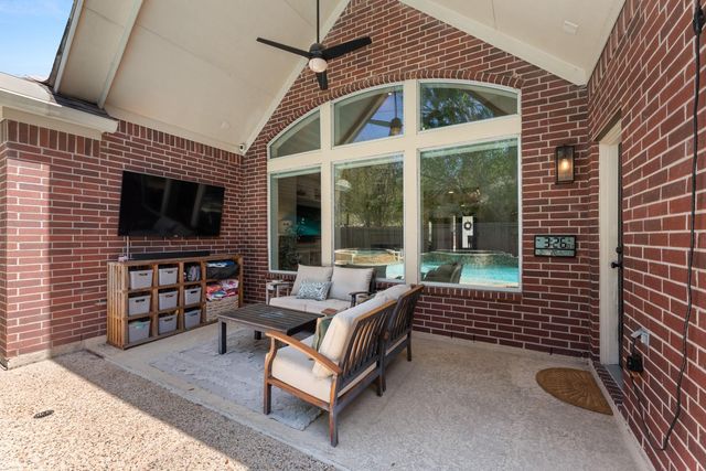 1627 Hill Spring Drive, Sugar Land, TX 77479