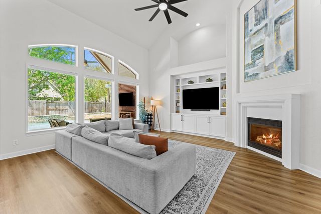 1627 Hill Spring Drive, Sugar Land, TX 77479