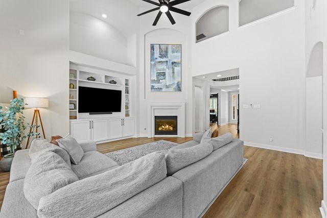 1627 Hill Spring Drive, Sugar Land, TX 77479