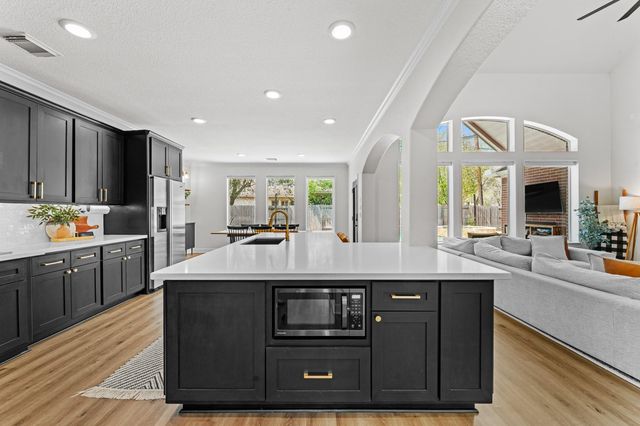 1627 Hill Spring Drive, Sugar Land, TX 77479