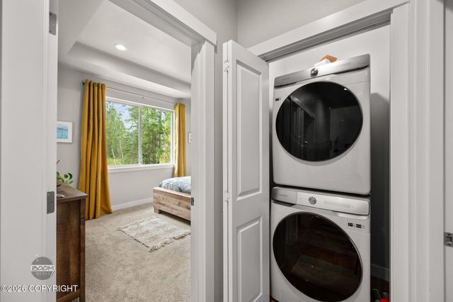 17620 Birchtree Street, Chugiak, AK 99567