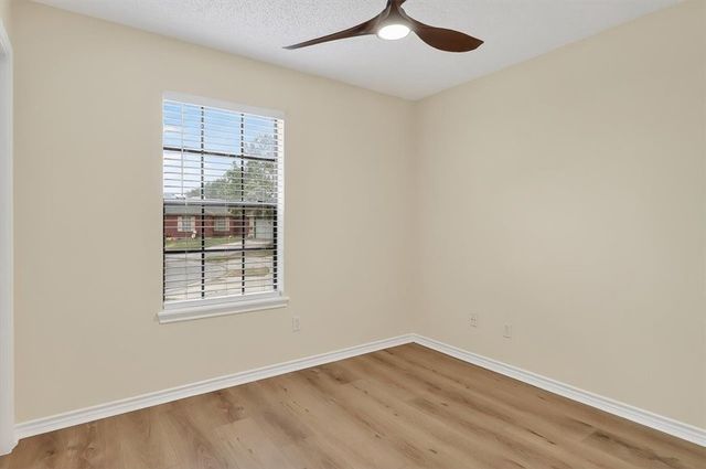 4453 Lake George Dr, Corpus Christi, TX 78413