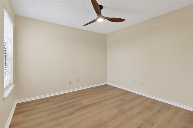 4453 Lake George Dr, Corpus Christi, TX 78413